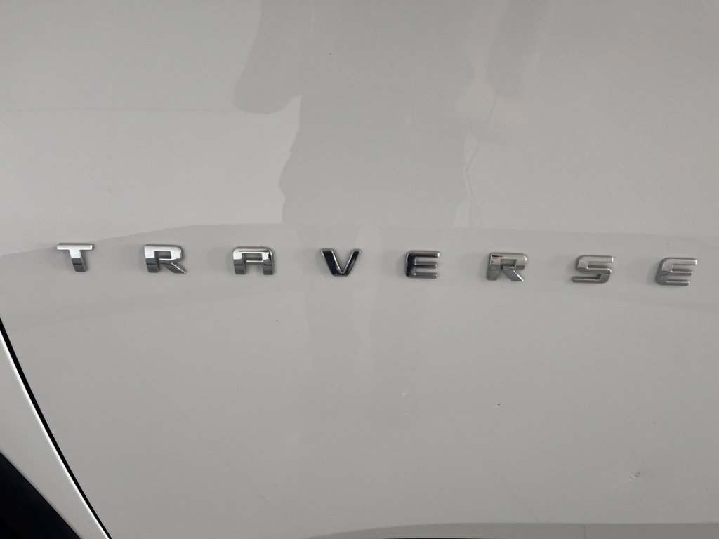 Used 2020 Chevrolet Traverse LS FWD image 38