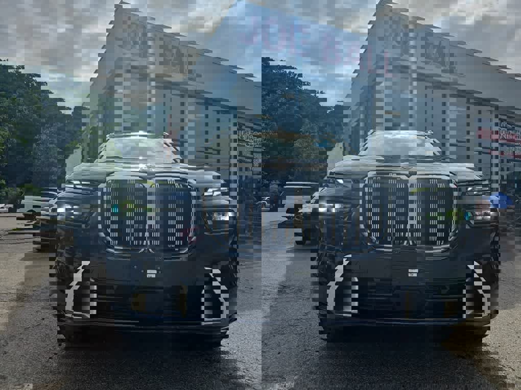 Used 2024 BMW X7 xDrive40i video 2