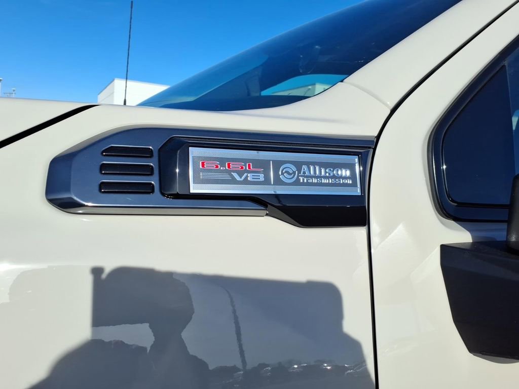 Used 2026 GMC Sierra 2500 AT4 w/ AT4 Premium Plus Package image 8