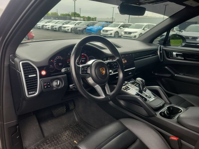 Used 2021 Porsche Cayenne AWD/4WD image 18