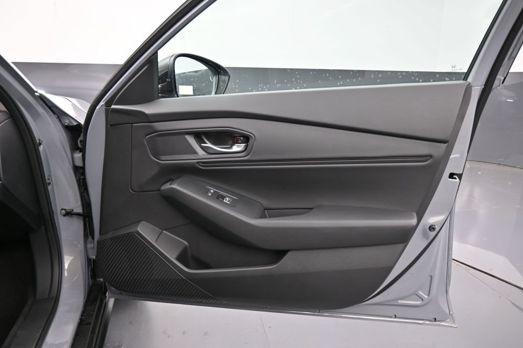 New 2025 Honda Accord SE image 32