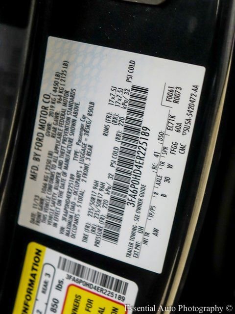 Used 2014 Ford Fusion SE image 22