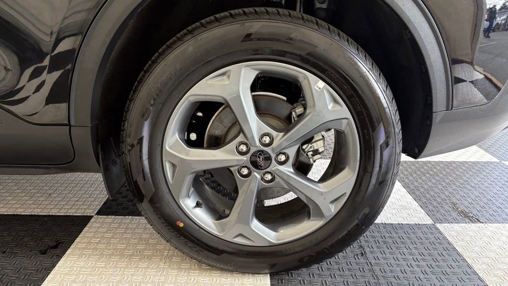 Used 2025 Ford Escape ST-Line Select image 11
