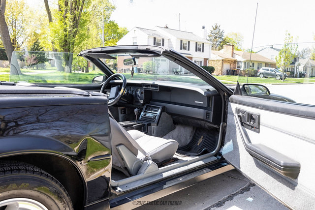 Used 1989 Chevrolet Camaro LT RWD image 34