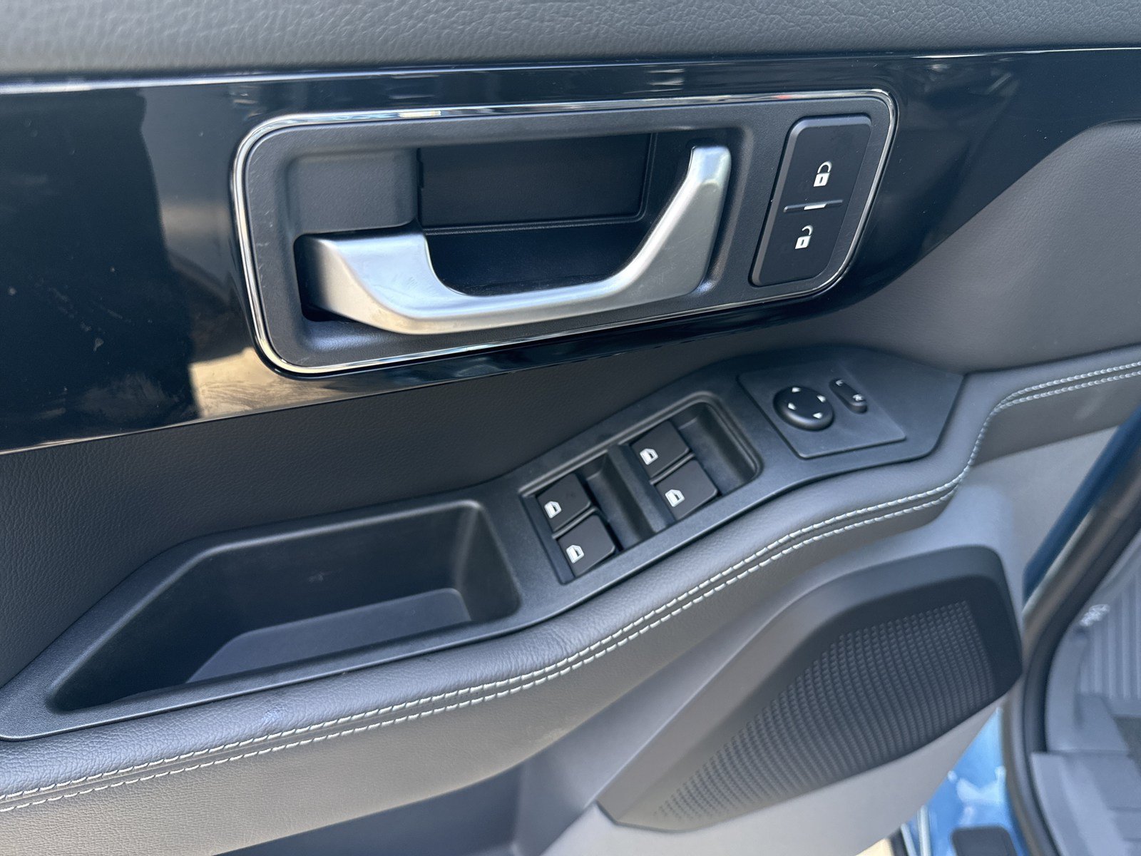 New 2026 INEOS Grenadier Station Wagon AWD/4WD image 14