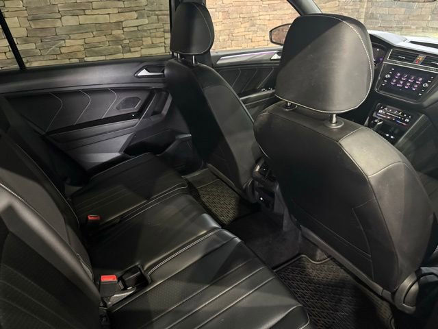 Used 2024 Volkswagen Tiguan SE R-Line image 4