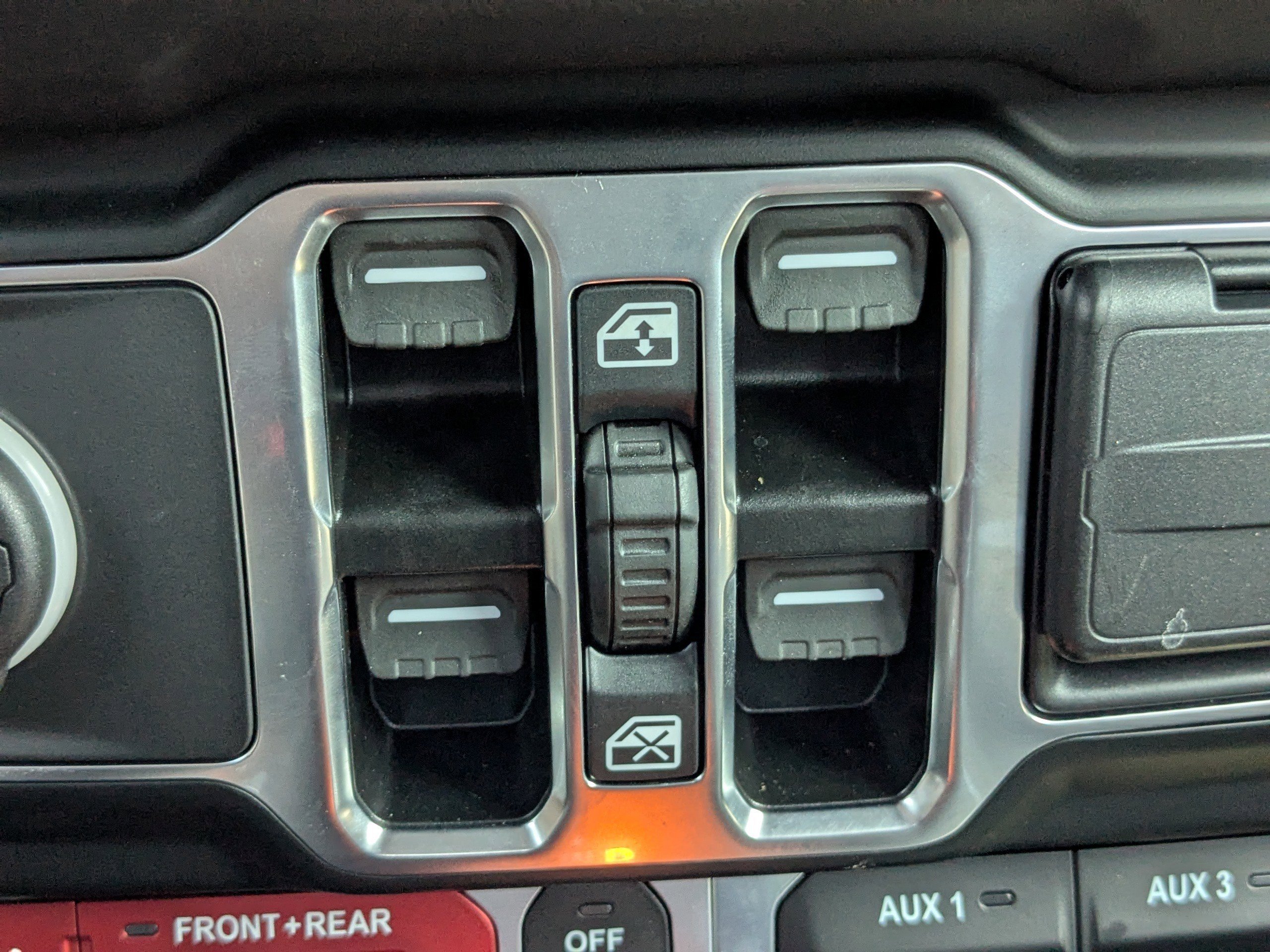 Used 2024 Jeep Wrangler Unlimited Rubicon 392 image 24