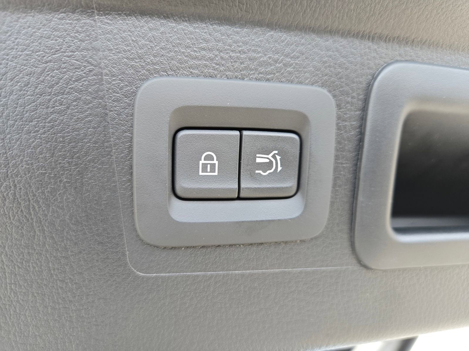 Certified 2025 MAZDA CX-50 AWD 2.5 Hybrid w/ Weather Package image 28