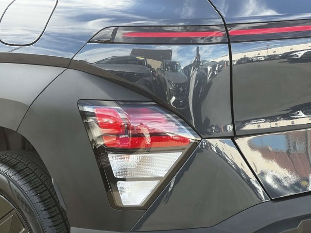 Certified 2026 Hyundai Kona SEL Sport AWD/4WD image 11