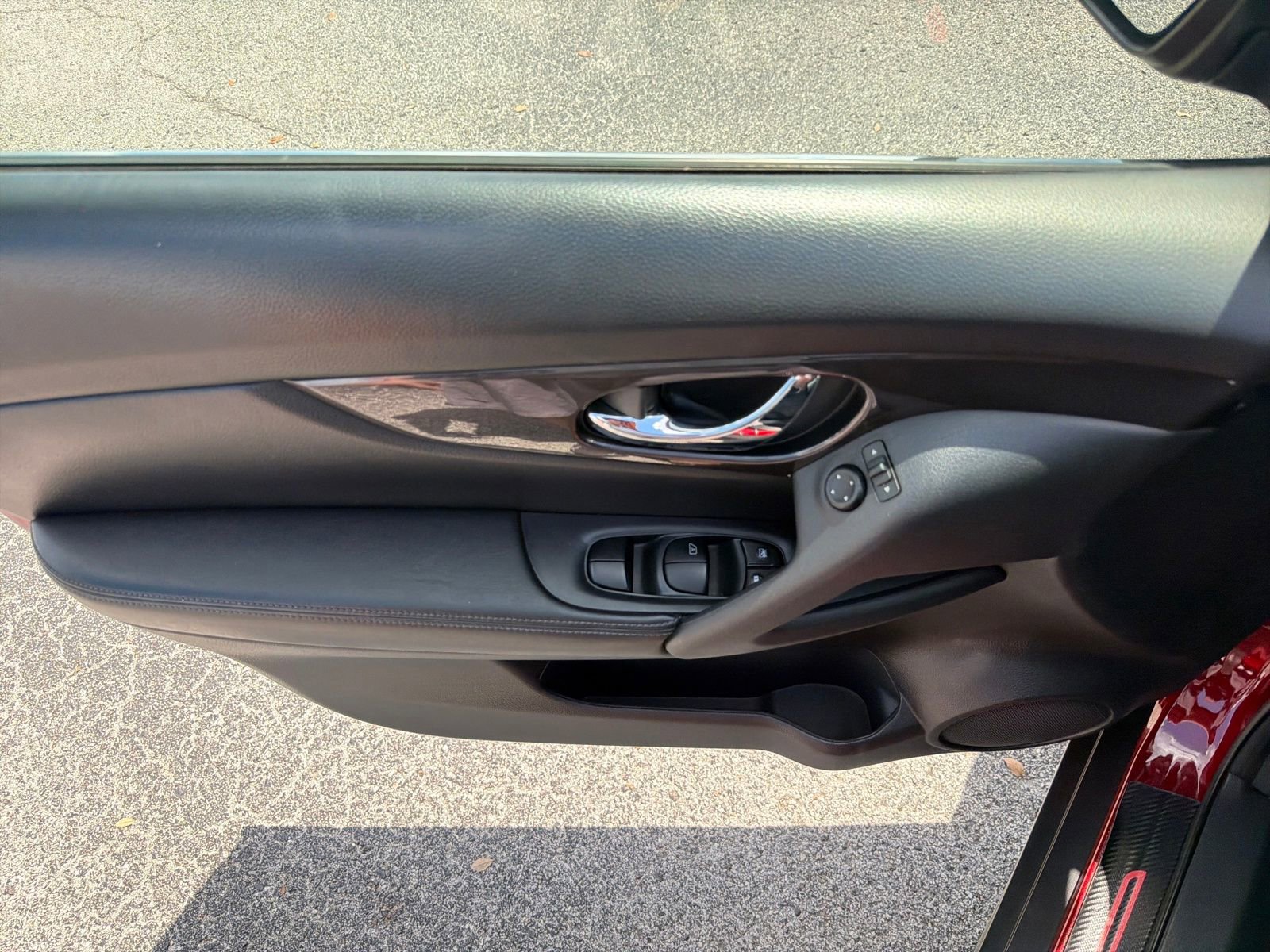 Used 2020 Nissan Rogue SV image 20