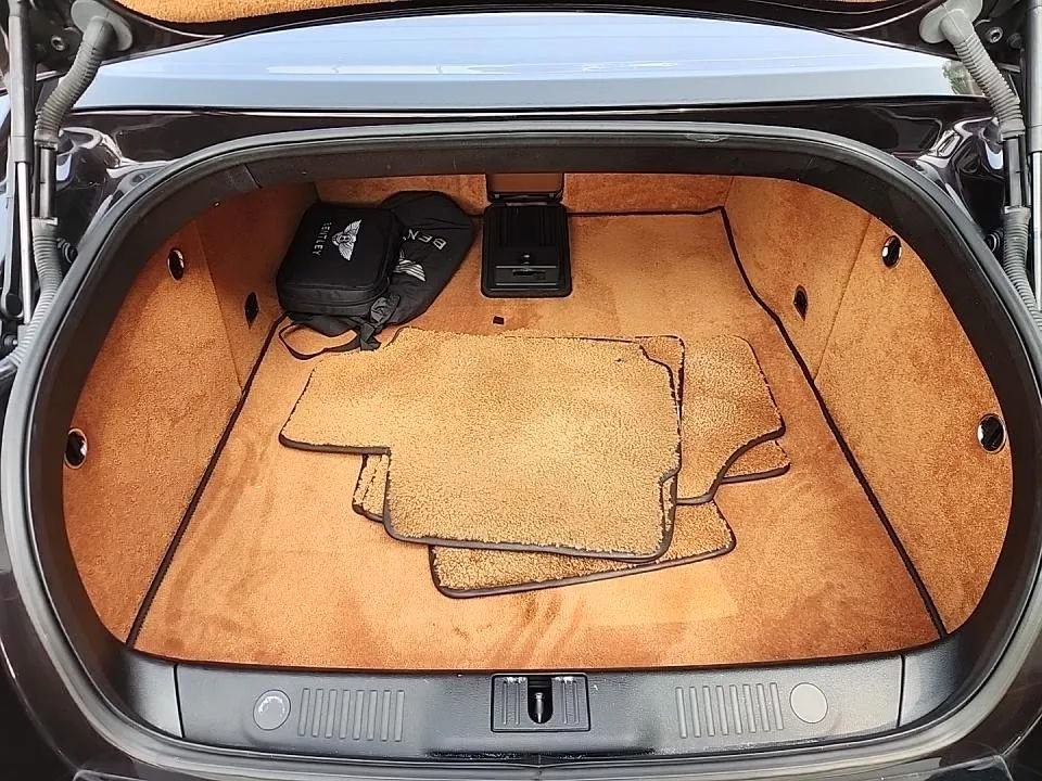 Used 2014 Bentley Flying Spur W12 image 13