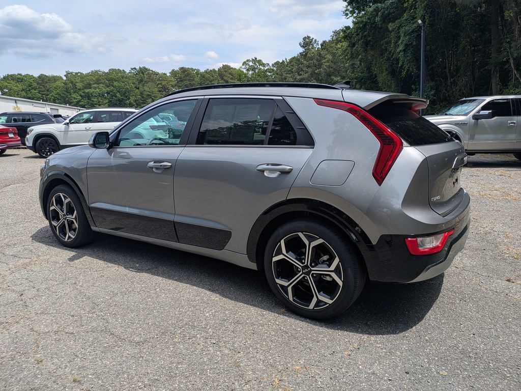 Used 2025 Kia Niro EX Touring FWD image 6