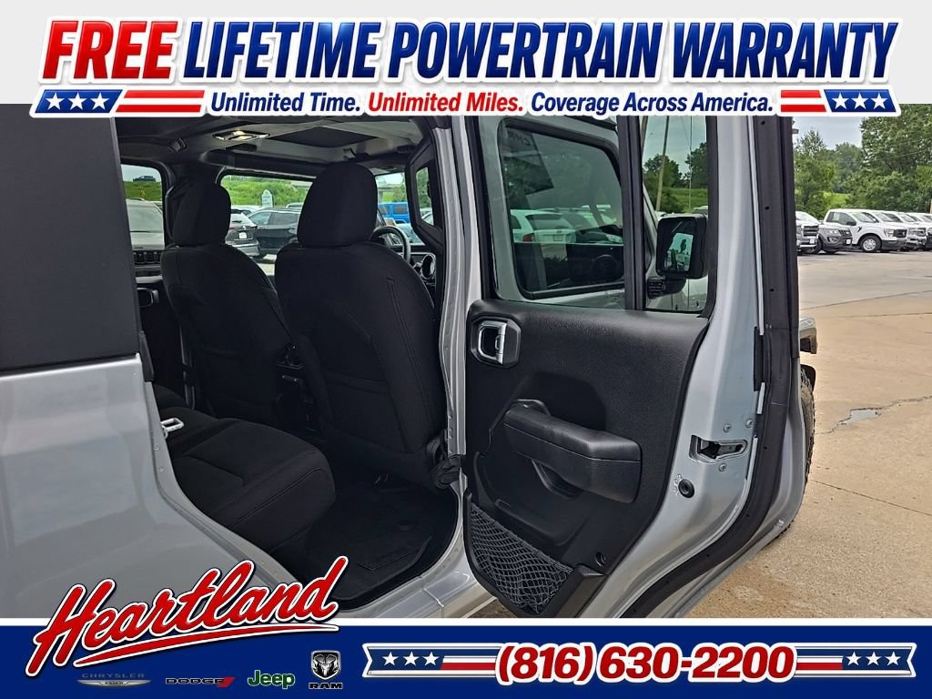 Used 2023 Jeep Gladiator Sport AWD/4WD image 79