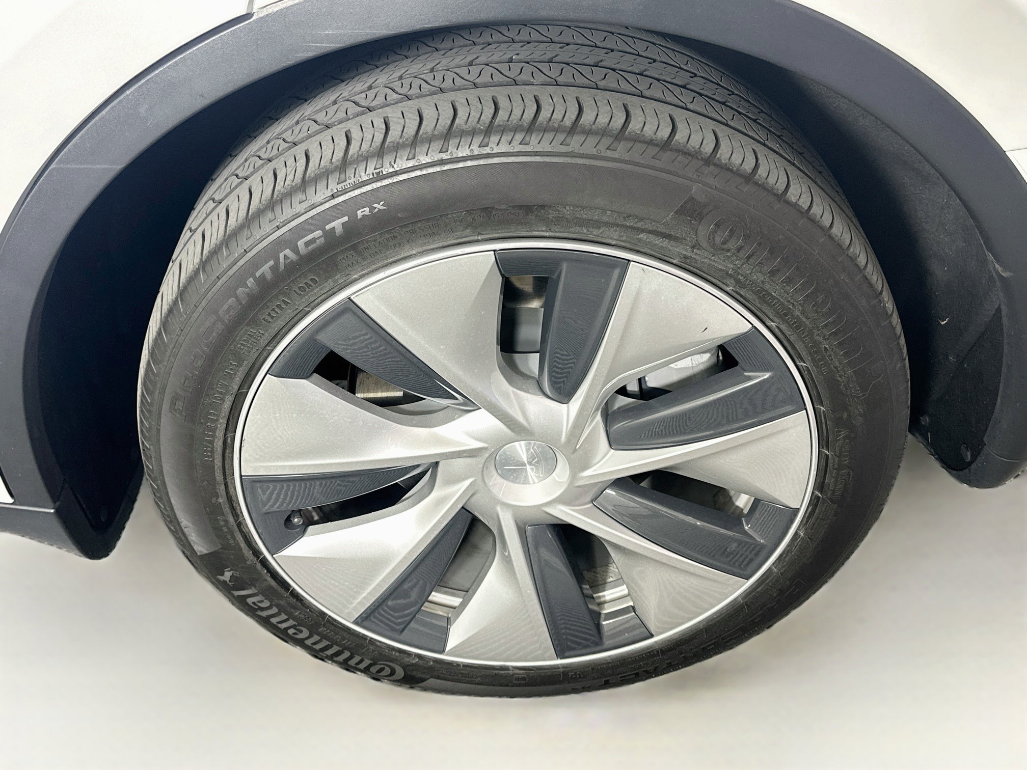 Used 2021 Tesla Model Y Long Range AWD/4WD image 11