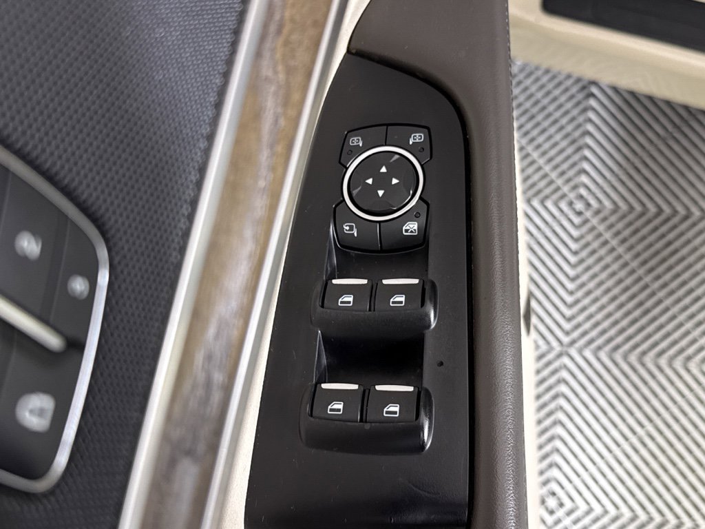 Used 2018 Lincoln MKX Reserve w/ Lincoln MKX Climate Package image 23