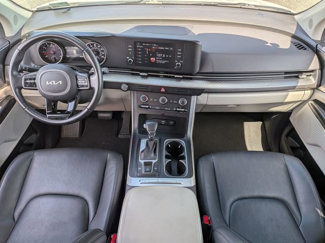 Used 2024 Kia Carnival LX image 26