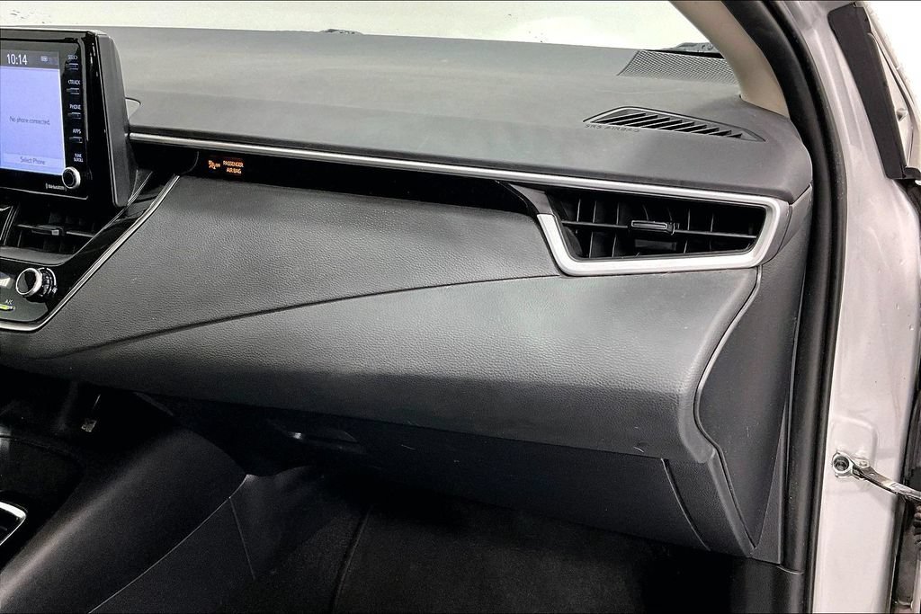Used 2022 Toyota Corolla LE FWD image 19