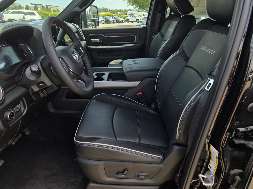 New 2026 RAM 2500 Laramie w/ Night Edition AWD/4WD image 6