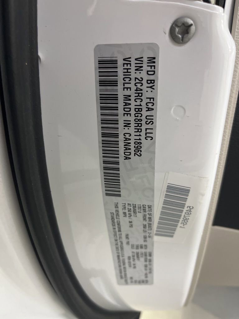 Used 2024 Chrysler Pacifica Touring-L image 77