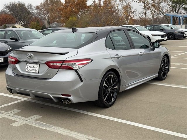 Used 2020 Toyota Camry XSE image 3