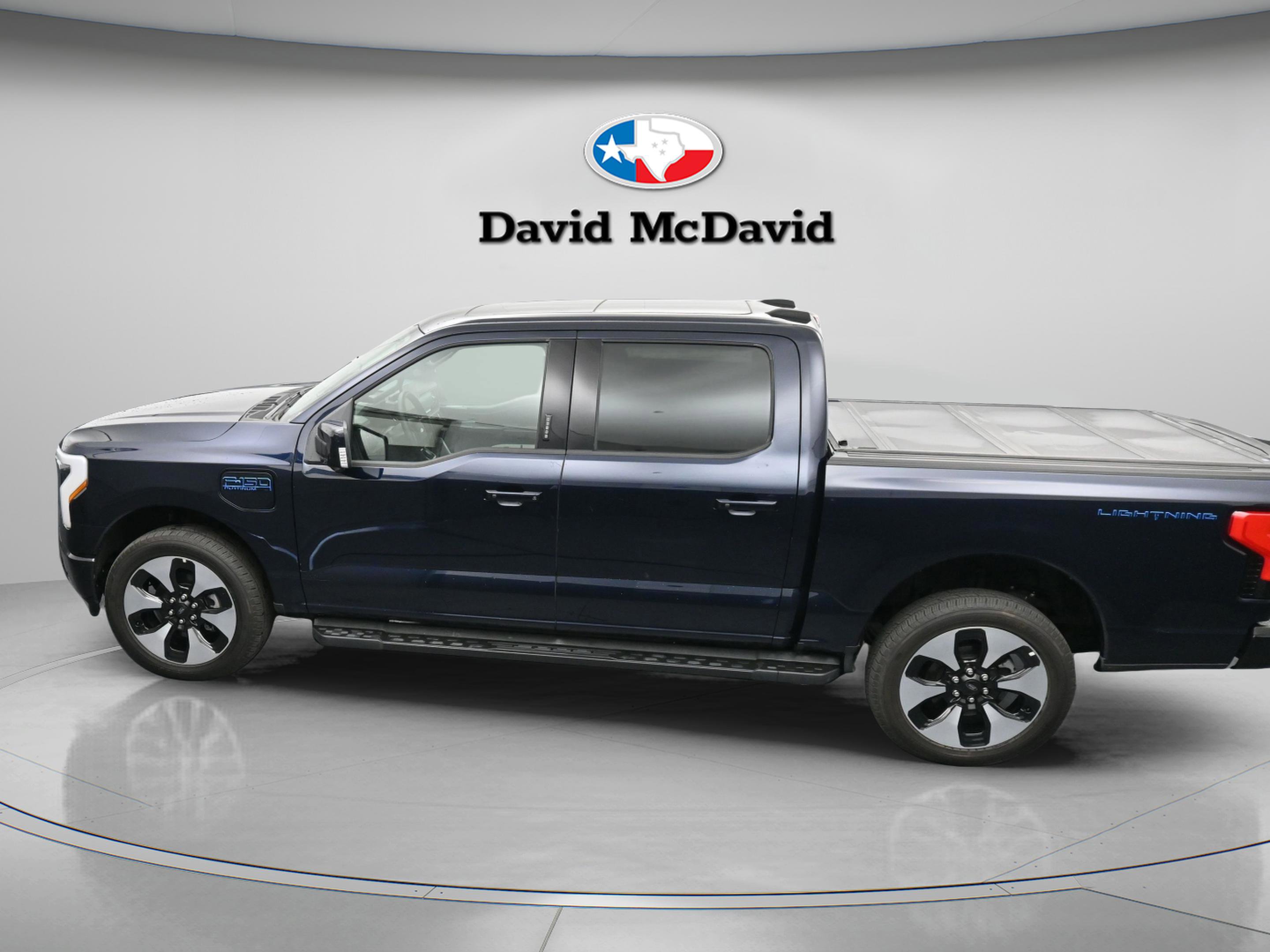Used 2025 Ford F150 Lightning Platinum image 40