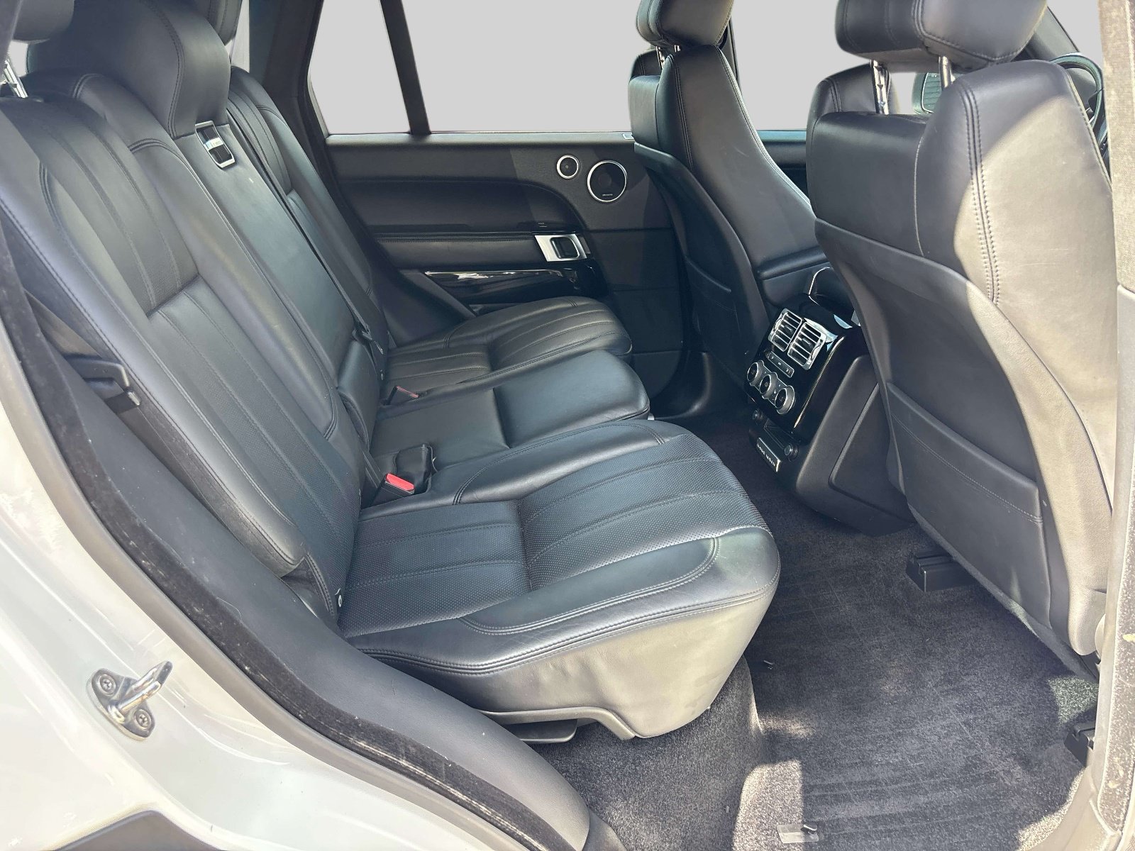 Used 2016 Land Rover Range Rover HSE AWD/4WD image 17