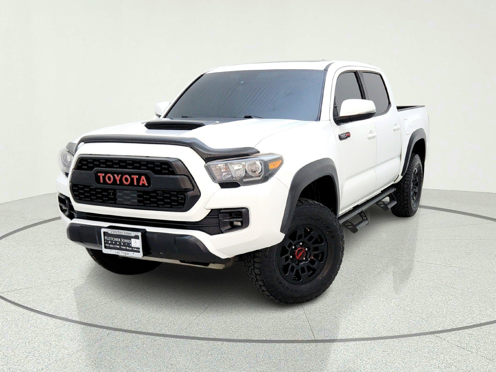 Used 2019 Toyota Tacoma TRD Pro image 2