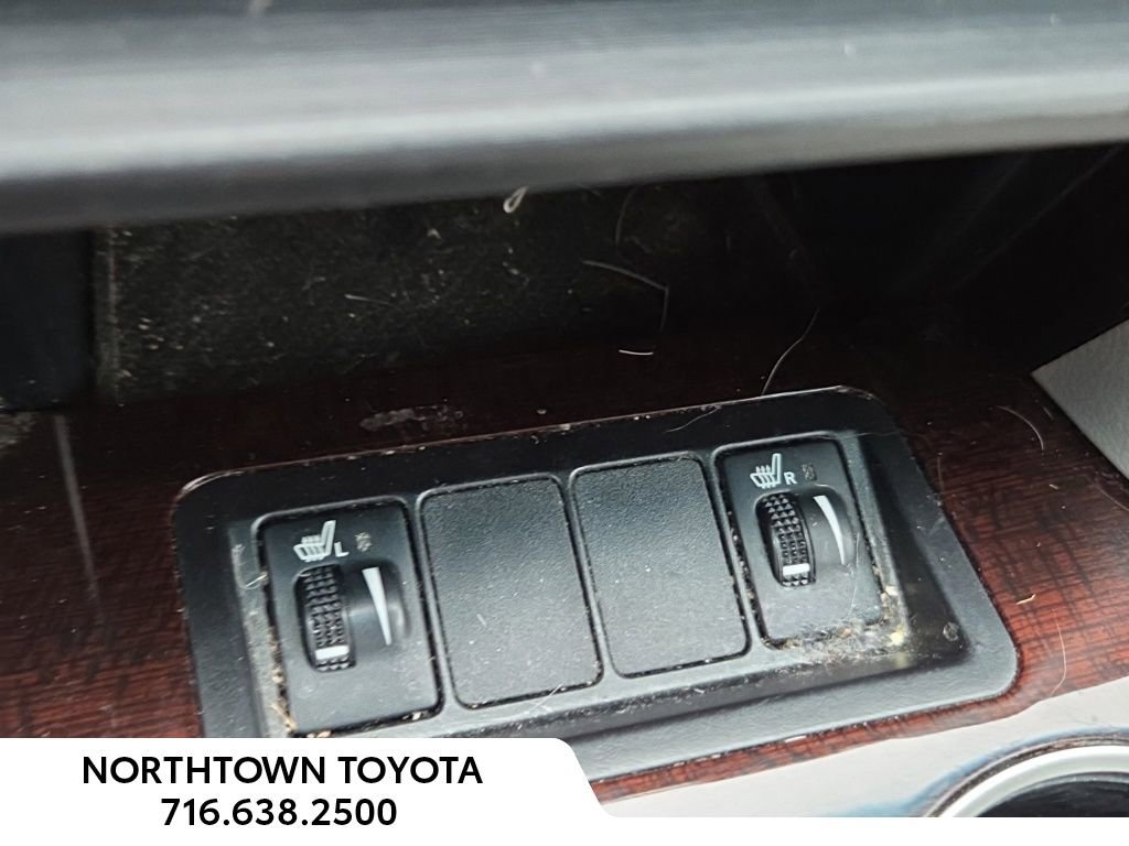 Used 2014 Toyota Camry XLE image 15
