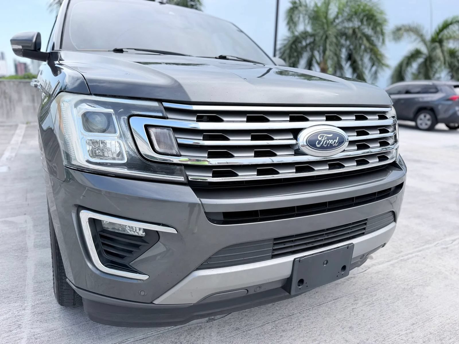 Used 2020 Ford Expedition Max Limited RWD image 14