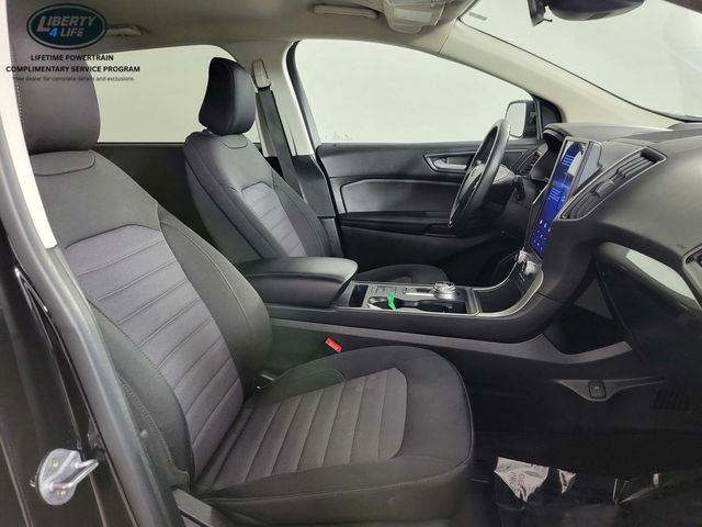 Used 2024 Ford Edge SE w/ Black Appearance Package image 18