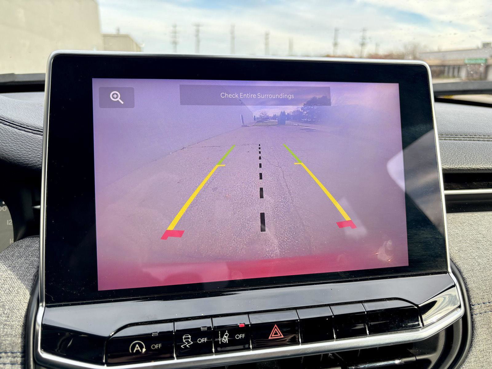 Used 2023 Jeep Compass Sport image 9