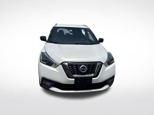 Used 2020 Nissan Kicks SR w/ SR Premium Package FWD image 8