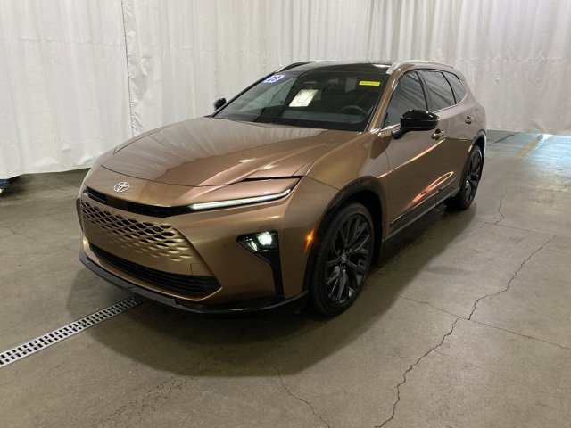 Certified 2025 Toyota Crown Signia w/ Advanced Technology Package image 7