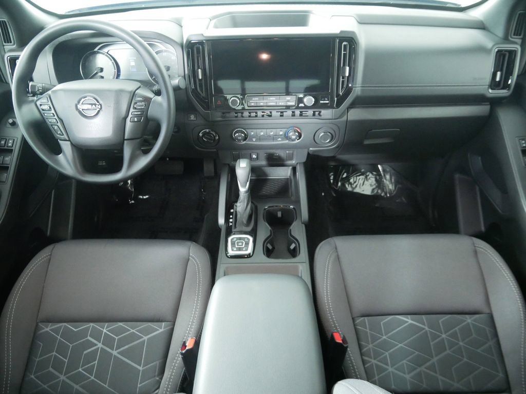 Used 2026 Nissan Frontier SV w/ Tow Package AWD/4WD image 19
