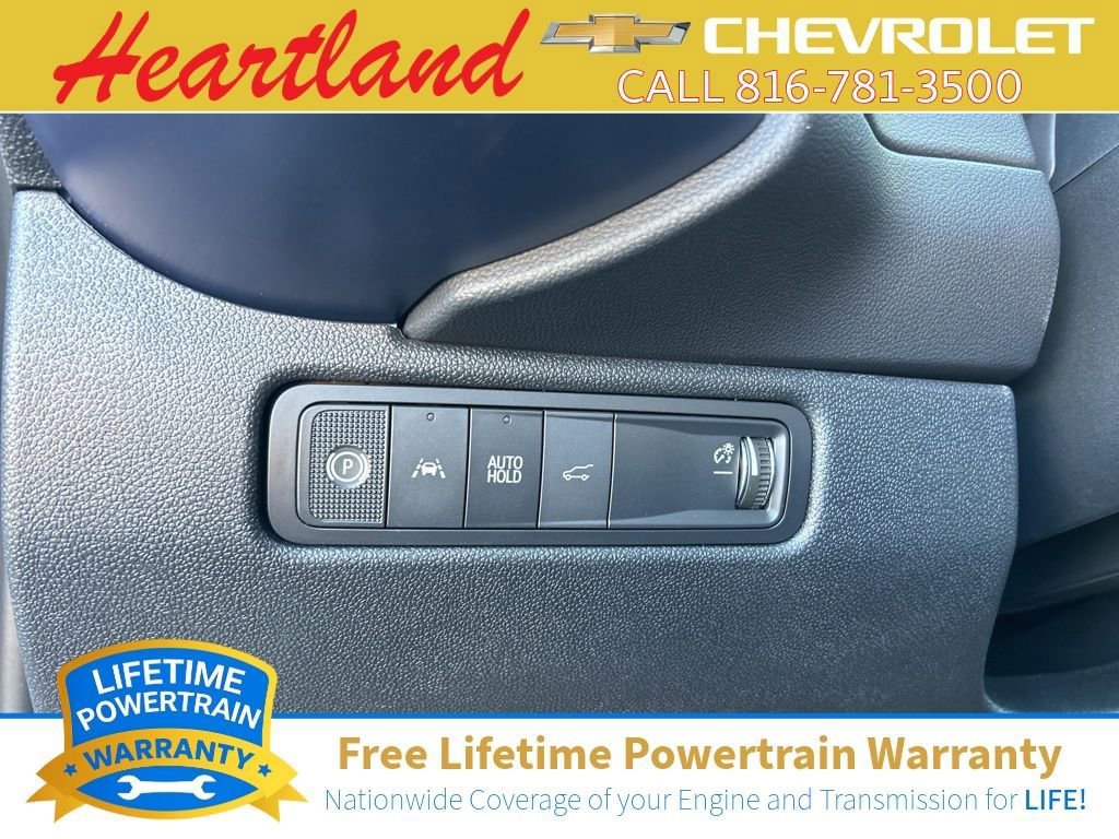 New 2026 Chevrolet Equinox EV LT w/ LPO, Blackout Package FWD image 21