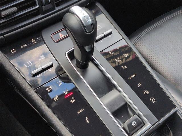 Used 2023 Porsche Macan S image 12