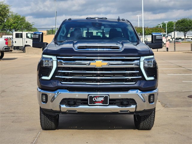 Used 2024 Chevrolet Silverado 2500 LTZ w/ LTZ Texas Edition AWD/4WD image 12