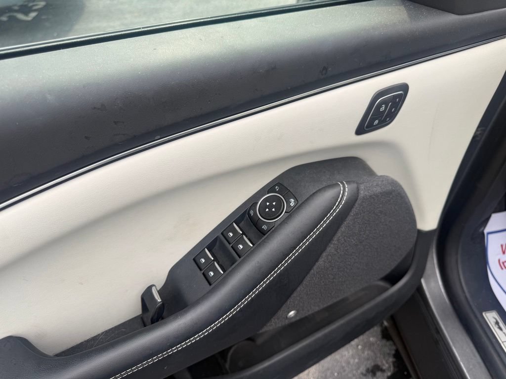 Used 2023 Ford Mustang Mach-E Premium RWD image 17
