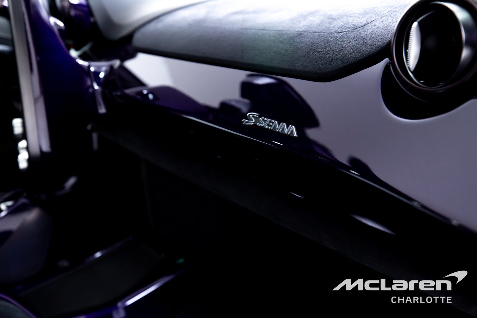 Used 2019 McLaren Senna RWD image 22
