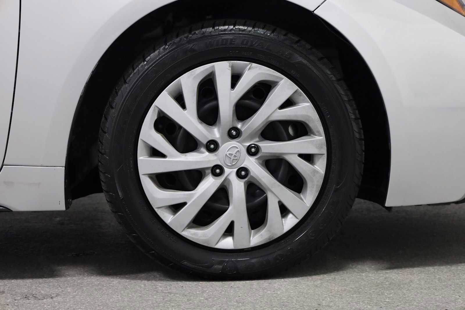 Used 2023 Toyota Corolla SE image 12