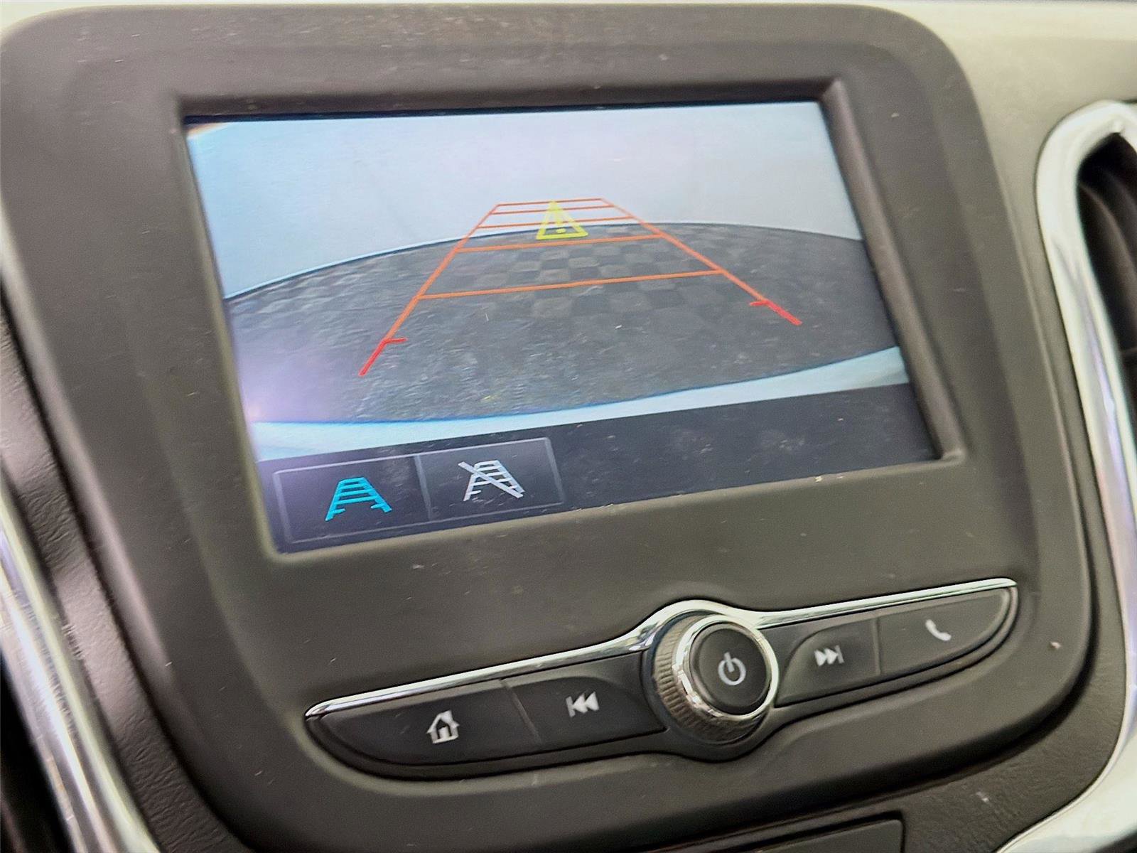 Used 2018 Chevrolet Equinox LT image 15