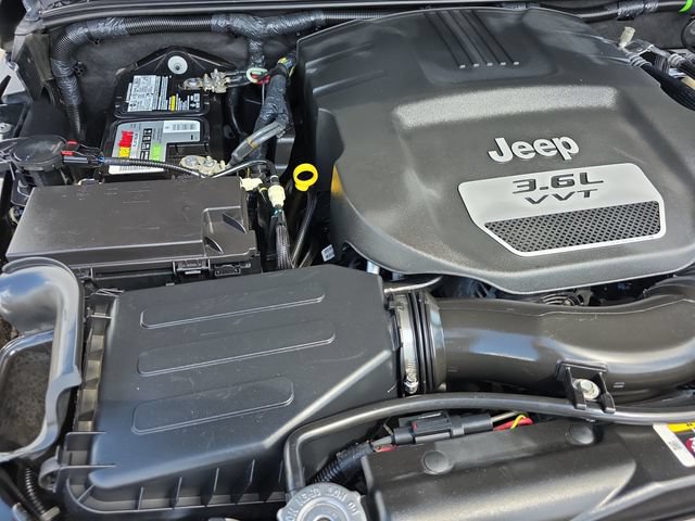 Used 2017 Jeep Wrangler Unlimited Sport AWD/4WD image 26