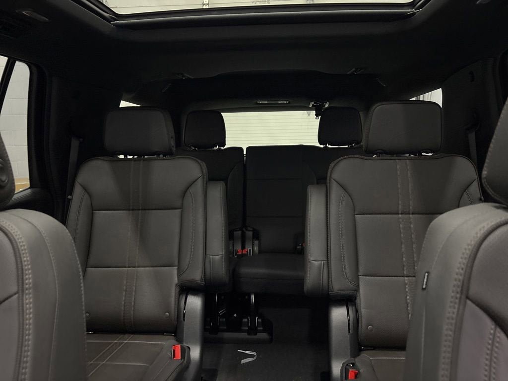 New 2026 Chevrolet Tahoe High Country w/ Sun And Tow Package AWD/4WD image 29