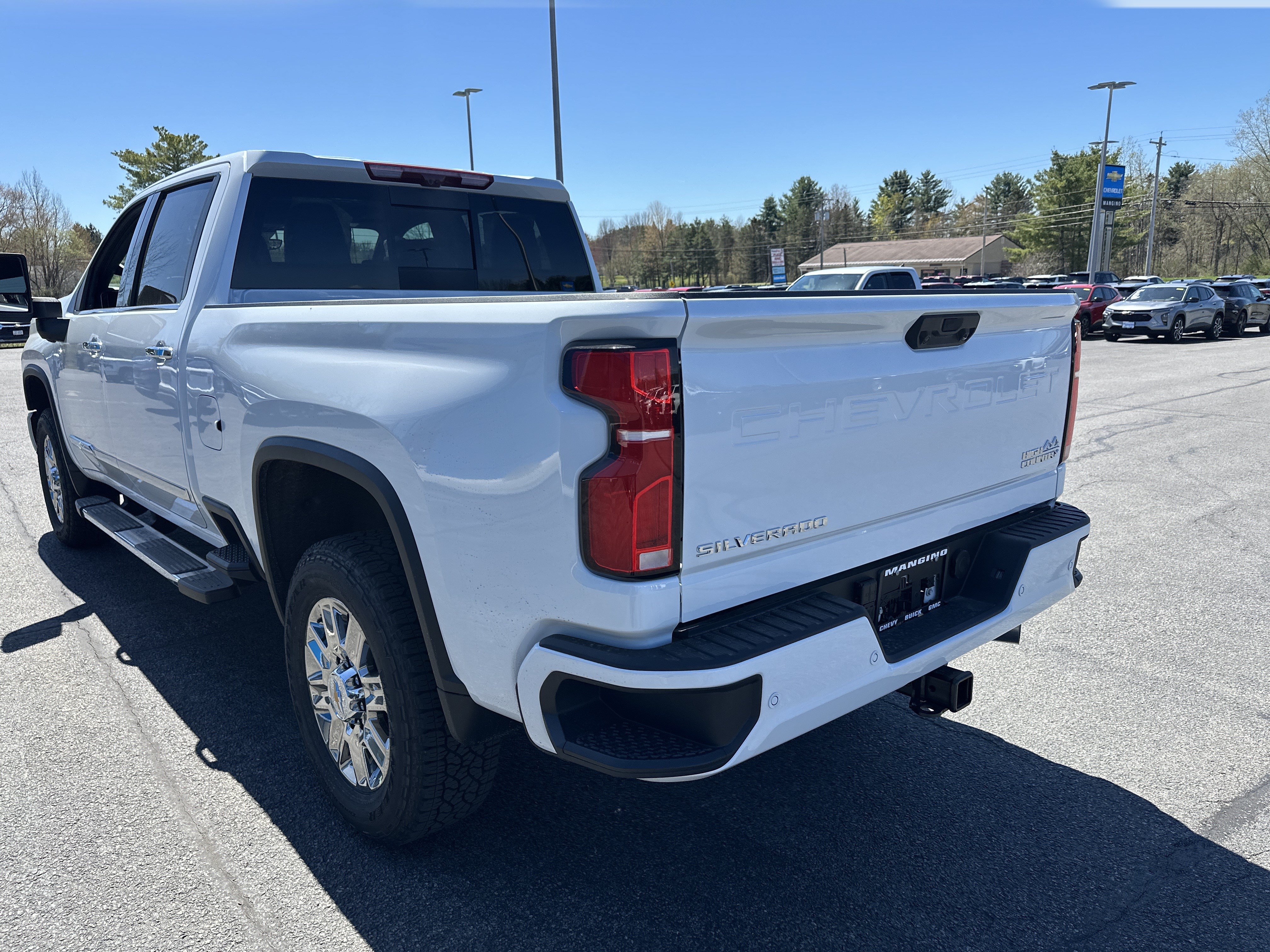 New 2026 Chevrolet Silverado 2500 High Country w/ High Country Premium Package AWD/4WD image 6