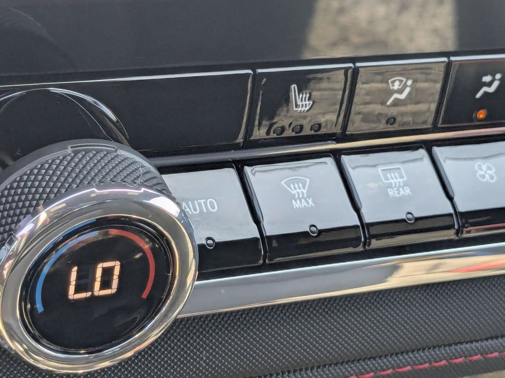 New 2025 Chevrolet Colorado Z71 image 15