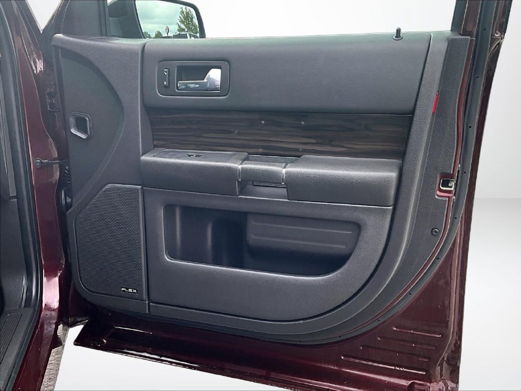Used 2018 Ford Flex SEL w/ Equipment Group 202A FWD image 25
