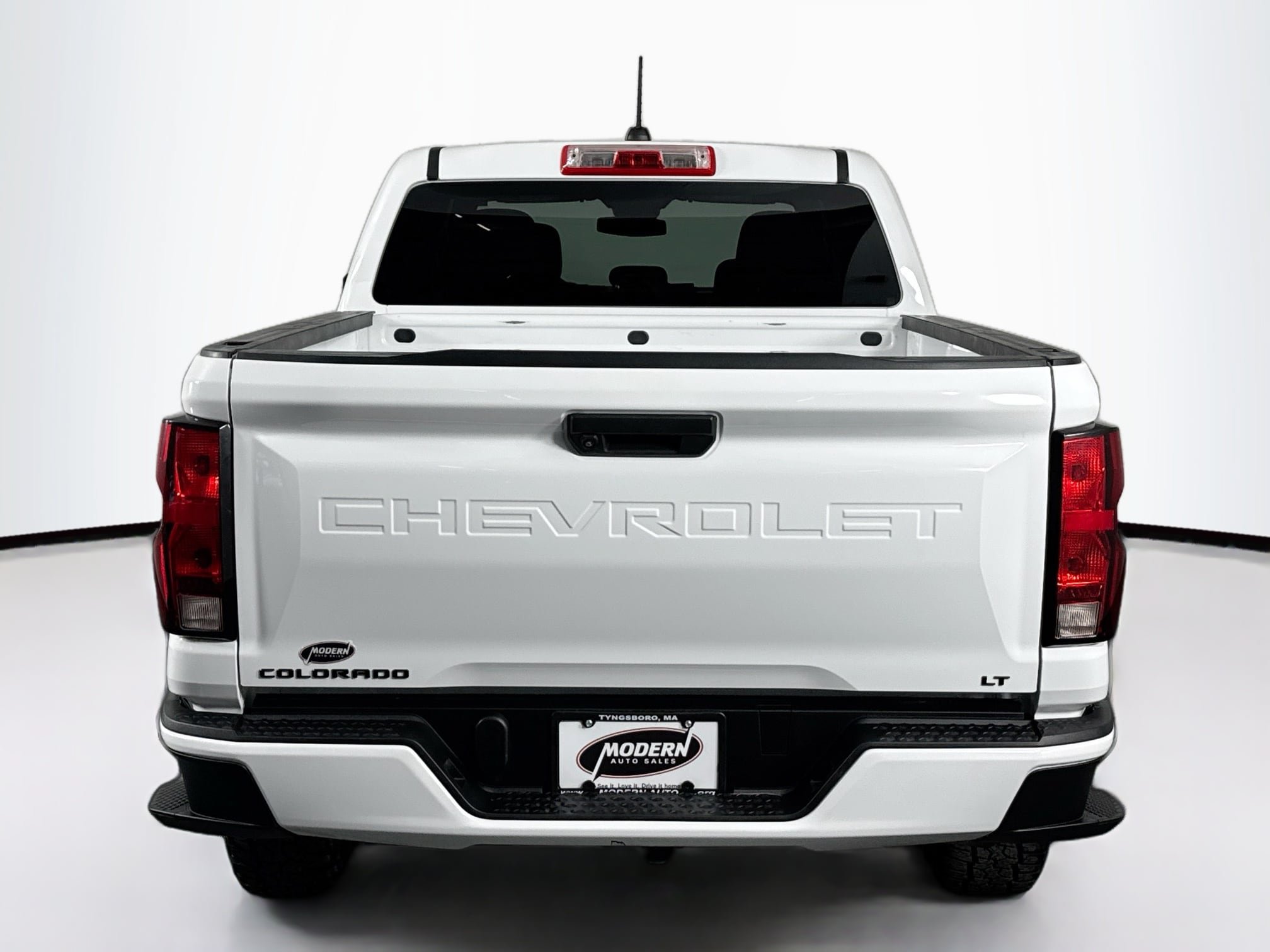 Used 2023 Chevrolet Colorado LT AWD/4WD image 14