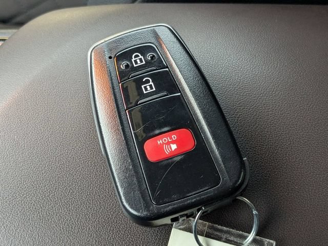Used 2019 Toyota C-HR Limited FWD image 29