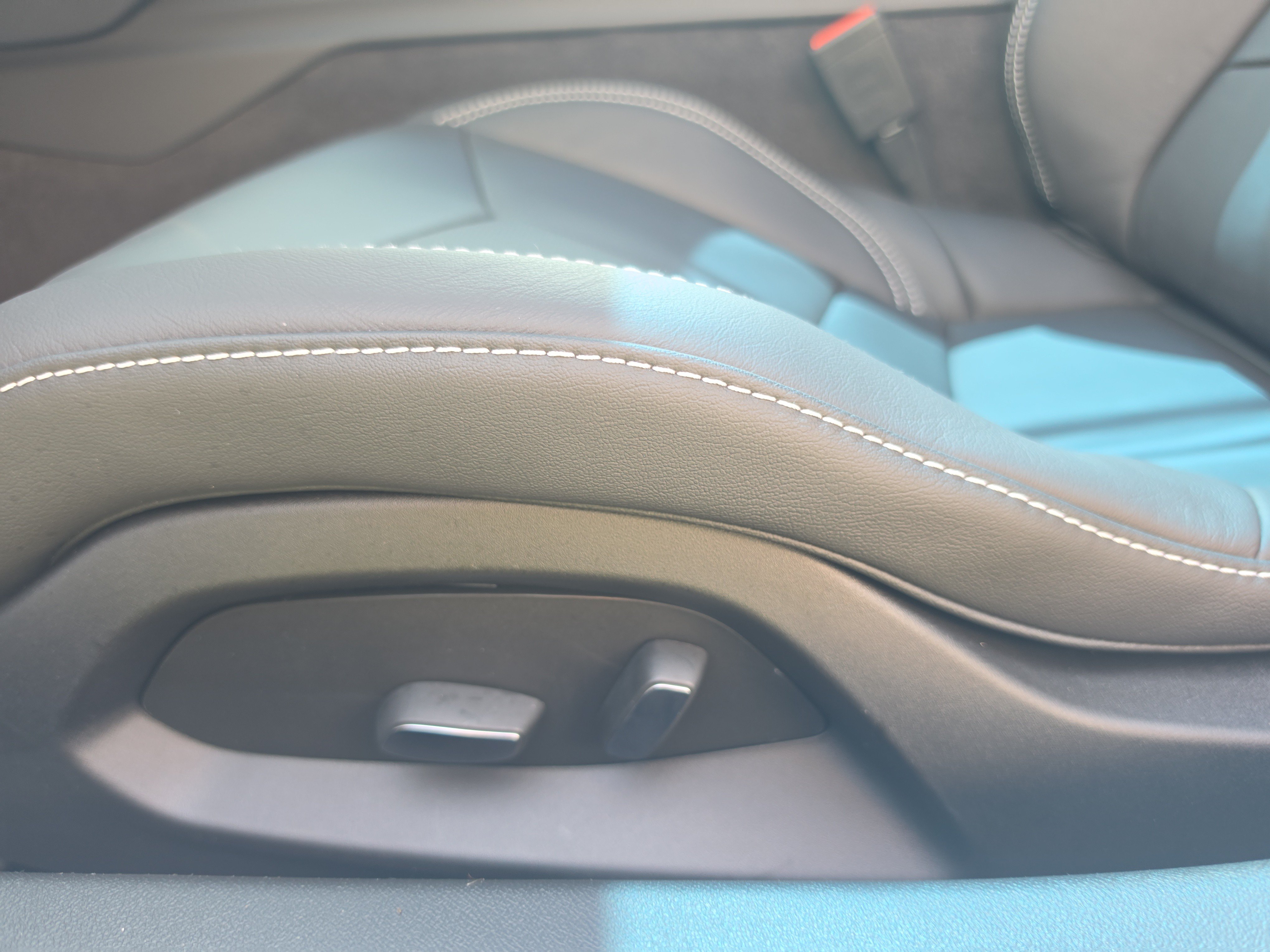 New 2027 Chevrolet Corvette Stingray Coupe RWD image 14
