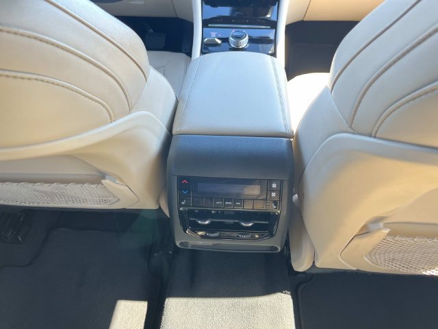 Certified 2024 Jeep Grand Cherokee L Limited w/ Black Appearance Package AWD/4WD image 18